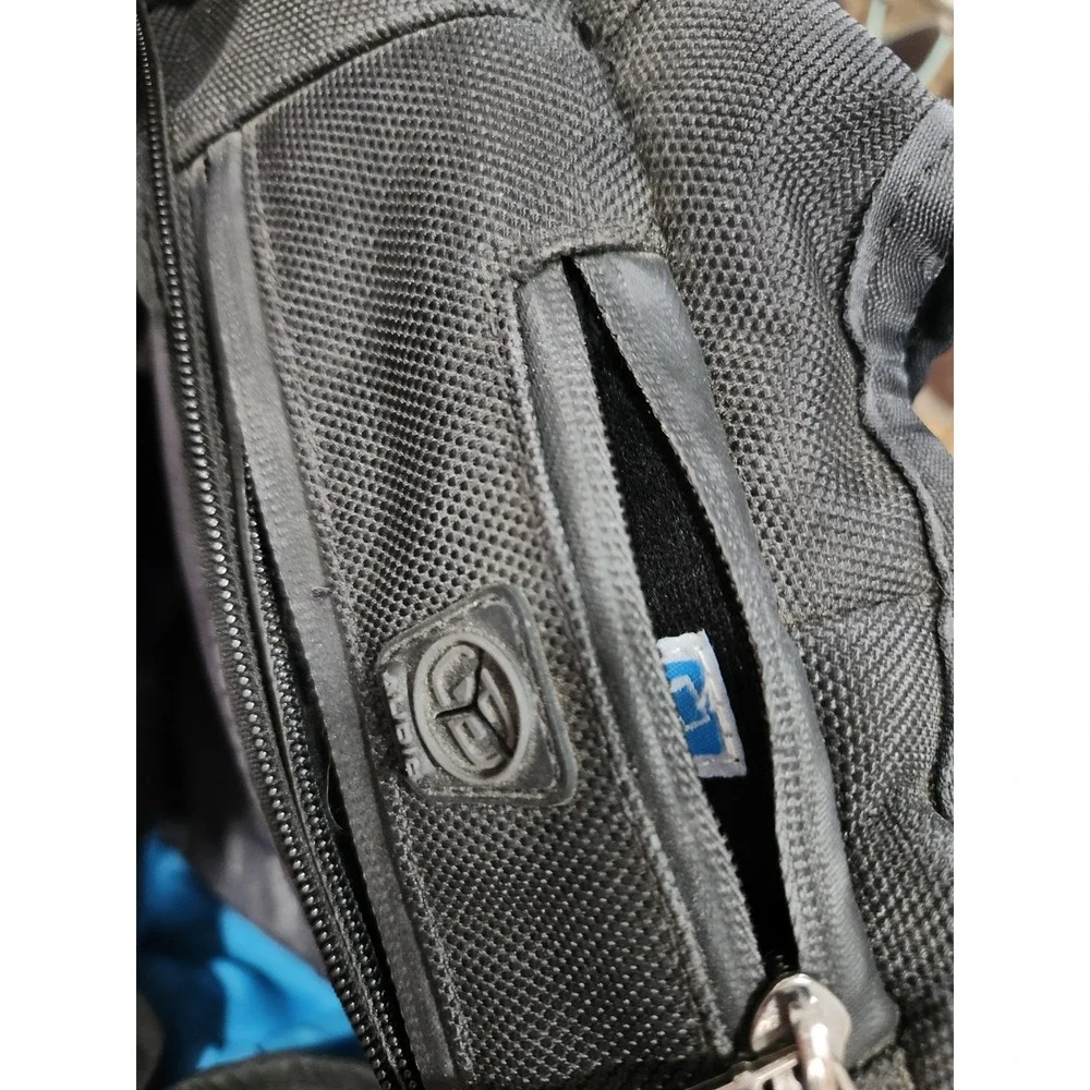 Ogio Proximo Laptop Backpack Audio Compatible Breathable Air Flow System Black